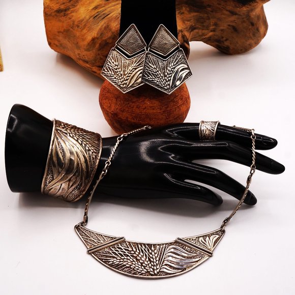 Vintage Silver Bib Choker Bracelet Earrings Ring Size 7.5...